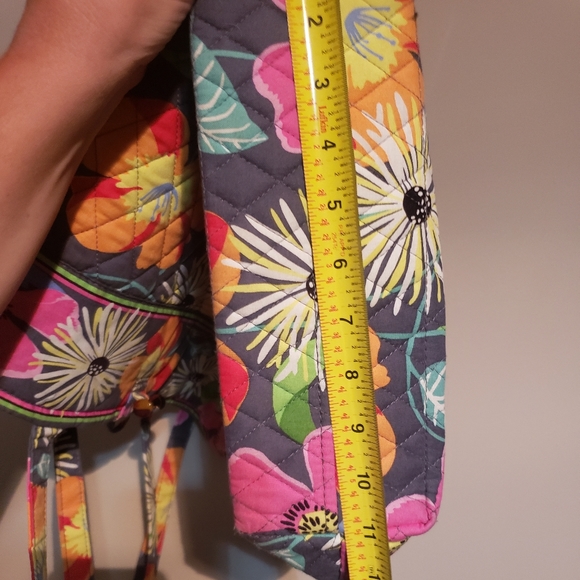 Small Vera Bradley Tote - Picture 2 of 4